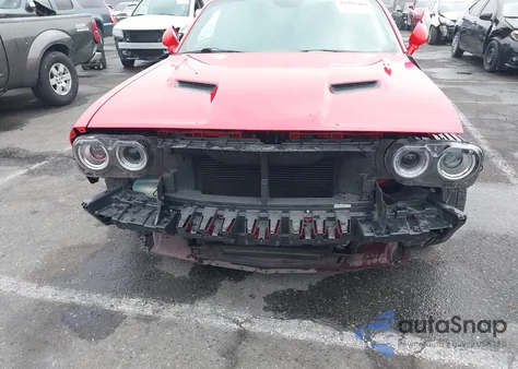 2016 Dodge Challenger Sxt z USA, uszkodzony, nr VIN 2C3CDZAG7GH184350